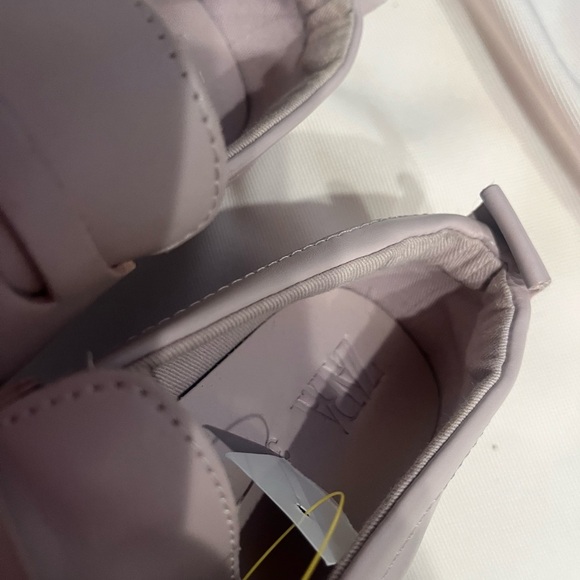 Women's Loafers in Light Purple - Picture 4 of 9